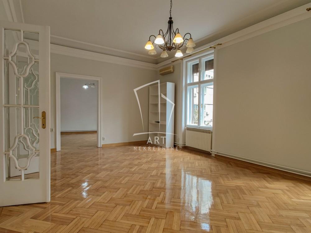 Slika 6 - Cara Uroša, Šestosoban stan za izdavanje, 239m2, 2.300€