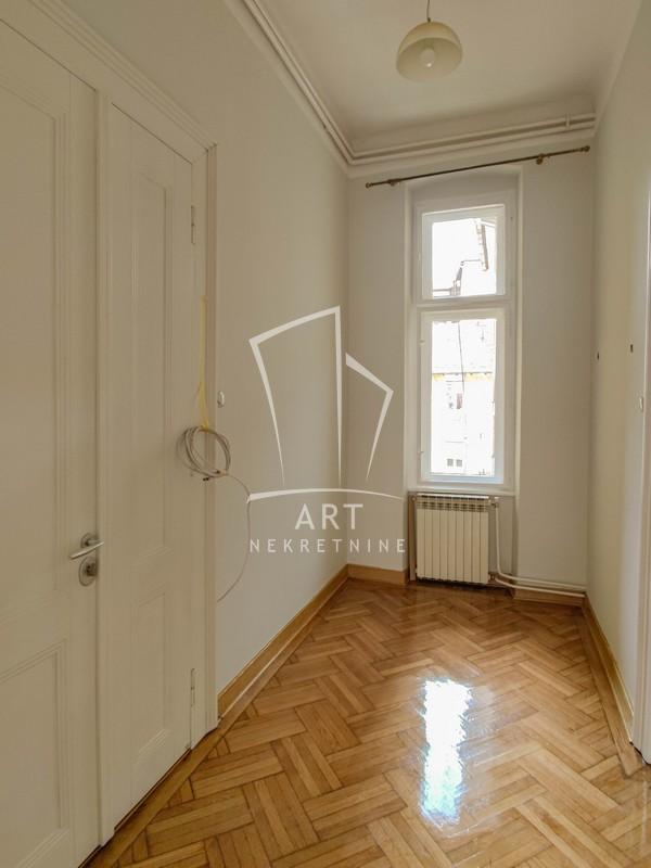 Slika 8 - Cara Uroša, Šestosoban stan za izdavanje, 239m2, 2.300€