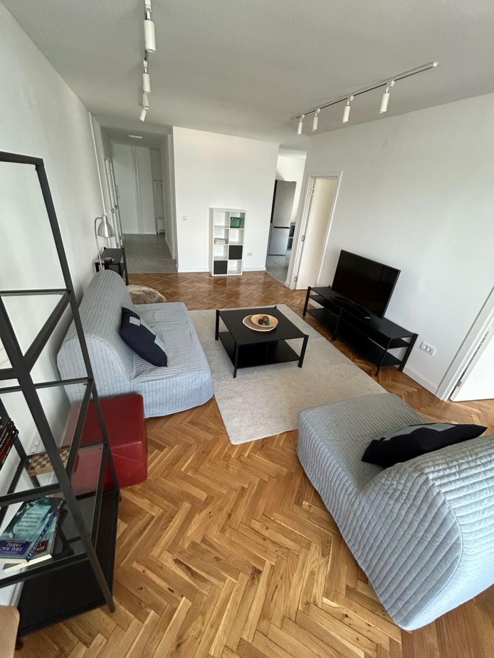 Slika 1 - Bulevar despota Stefana, Četvorosoban stan za izdavanje, 100m2, 1.250€