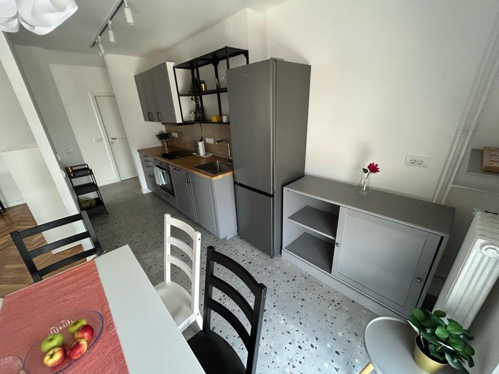 Slika 4 - Bulevar despota Stefana, Četvorosoban stan za izdavanje, 100m2, 1.250€