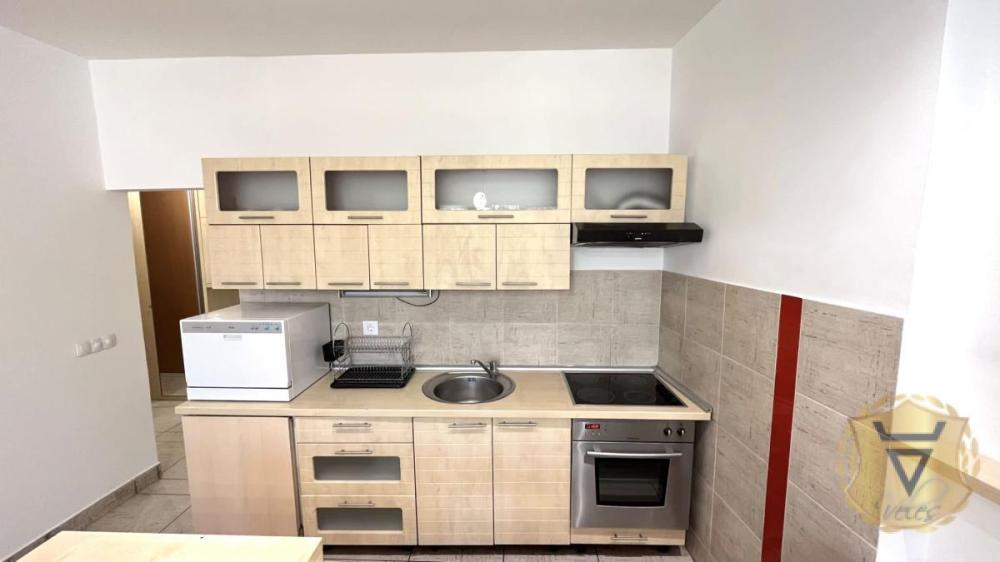 Slika 3 - Dvosoban stan za izdavanje, 50m2, 750€