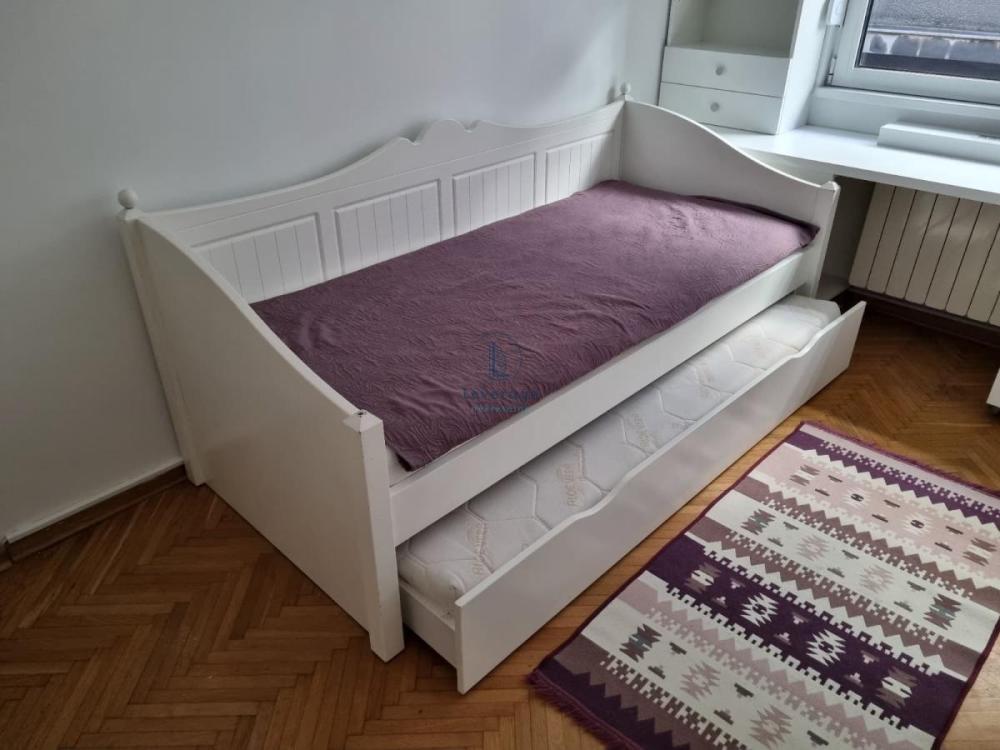 Slika 5 - Novopazarska, Trosoban stan za izdavanje, 80m2, 900€