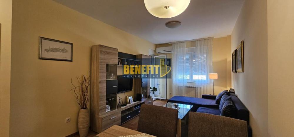 Slika 1 - Jednoiposoban stan za izdavanje, 52m2, 600€