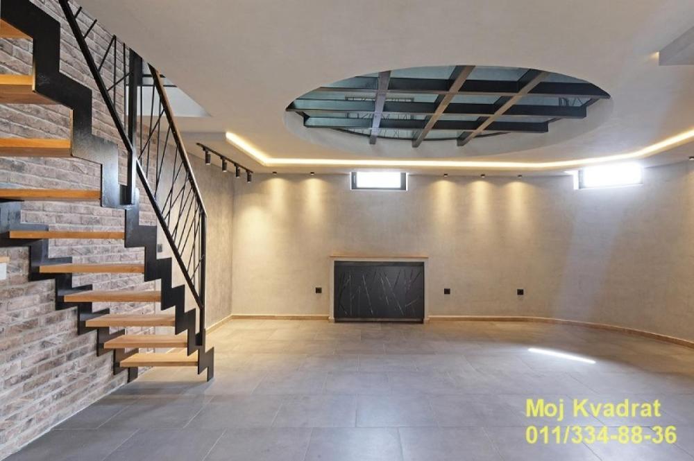 Glavna slika -Trosoban stan za izdavanje, 150m2, 2.100€