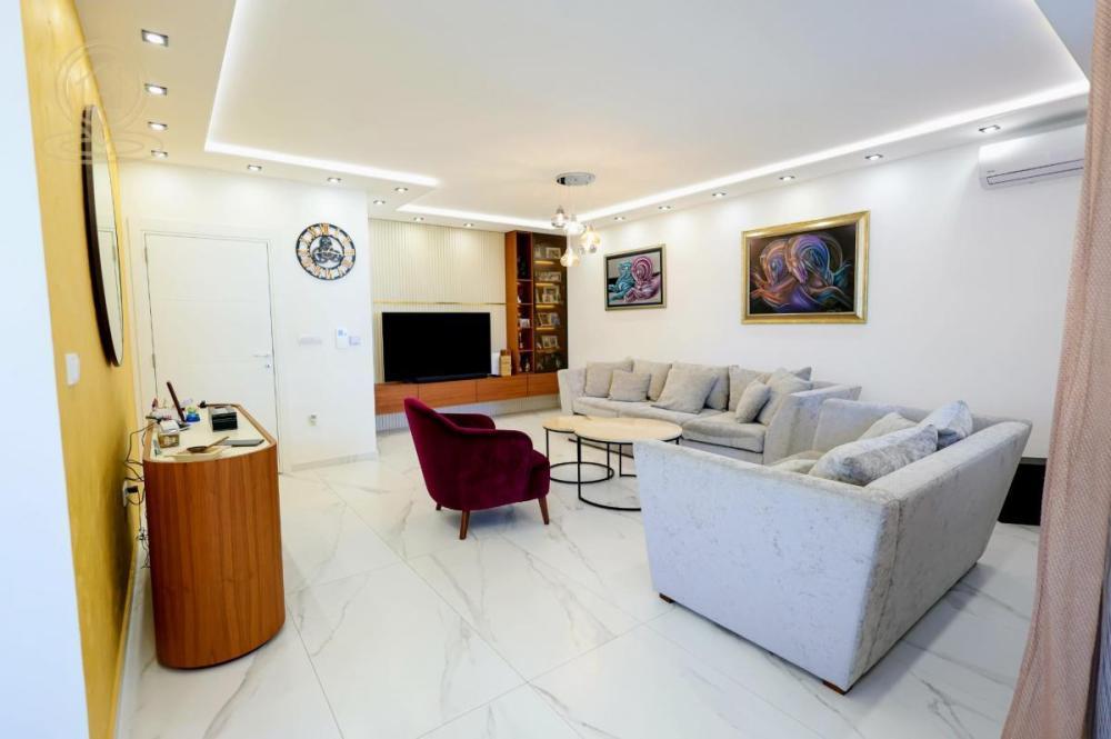 Glavna slika -Petosoban stan na prodaju, 149m2, 468.600€