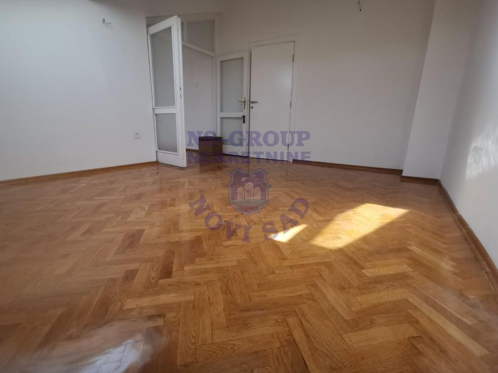 Slika 10 - Četvorosoban stan na prodaju, 100m2, 179.000€
