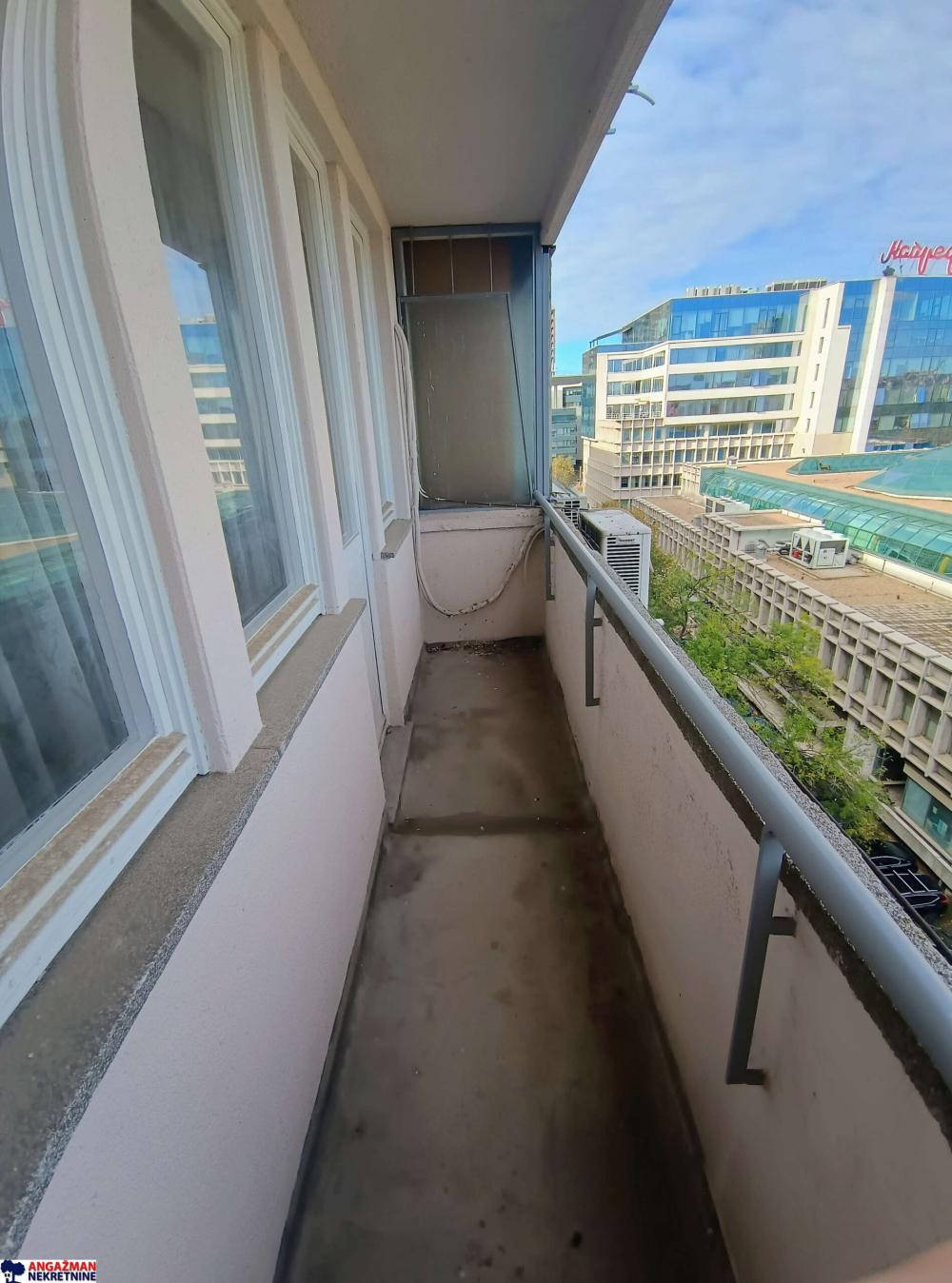 Slika 9 - Bulevar Mihajla Pupina, Trosoban stan na prodaju, 77m2, 275.000€