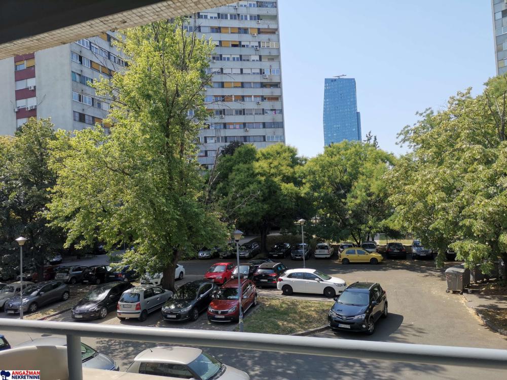 Slika 2 - Omladinskih brigada, Trosoban stan za izdavanje, 76m2, 500€