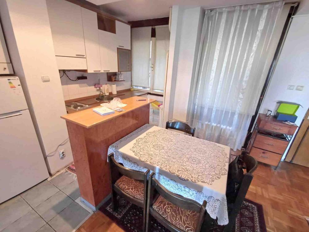 Slika 4 - Bulevar Arsenija Čarnojevića, Jednoiposoban stan za izdavanje, 45m2, 450€