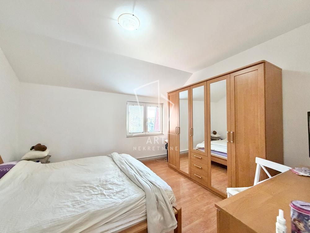 Slika 4 - Liksuri, Četvorosoban stan na prodaju, 199m2, 359.000€