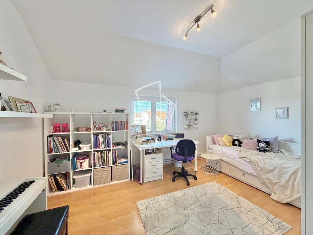 Slika 8 - Liksuri, Četvorosoban stan na prodaju, 199m2, 359.000€