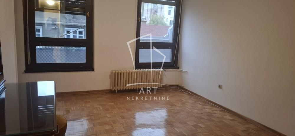 Slika 9 - Golsvordijeva, Četvoroiposoban stan za izdavanje, 115m2, 1.300€