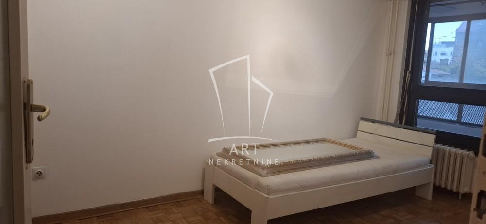 Slika 11 - Golsvordijeva, Četvoroiposoban stan za izdavanje, 115m2, 1.300€