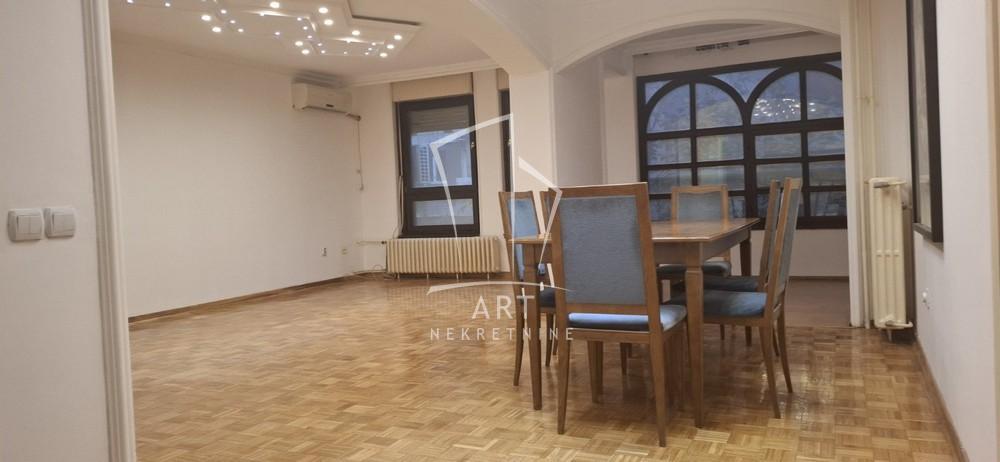 Glavna slika -Golsvordijeva, Četvoroiposoban stan za izdavanje, 115m2, 1.300€