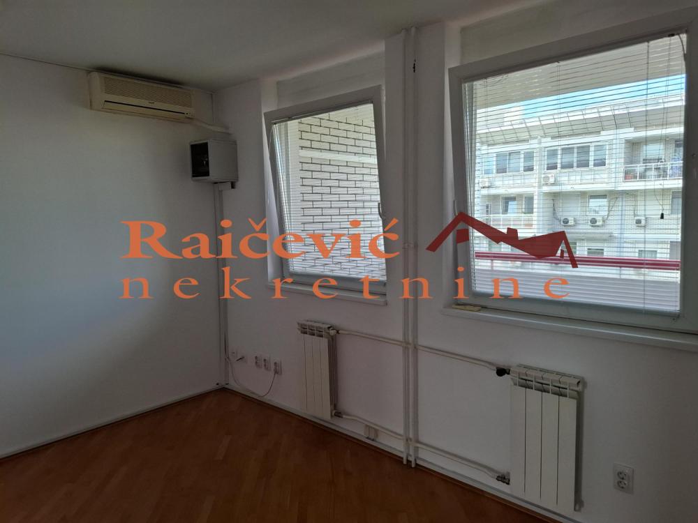 Slika 5 - Bulevar Zorana Djindjica, Petosoban stan na prodaju, 123m2, 553.000€