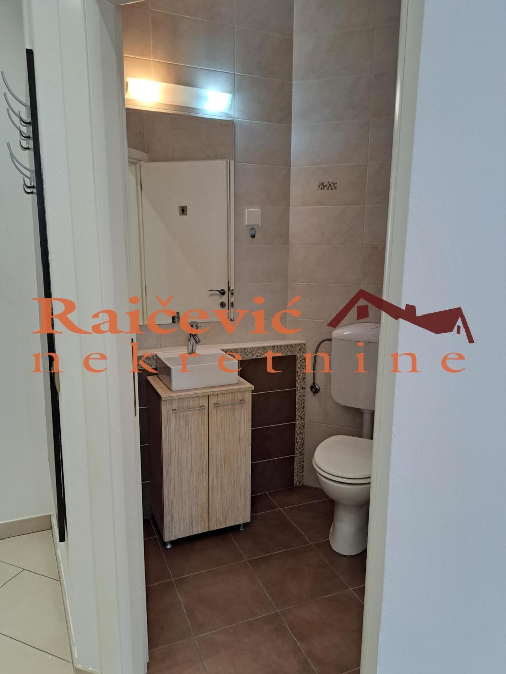 Slika 10 - Bulevar Zorana Djindjica, Petosoban stan na prodaju, 123m2, 553.000€