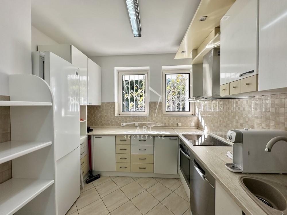 Slika 8 - Dragana Sakana, Kuća za izdavanje, 270m2, 5.600€