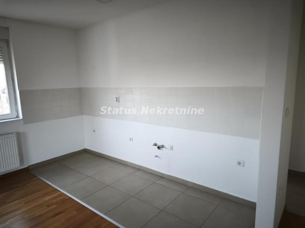 Slika 2 - Trosoban stan za izdavanje, 60m2, 350€