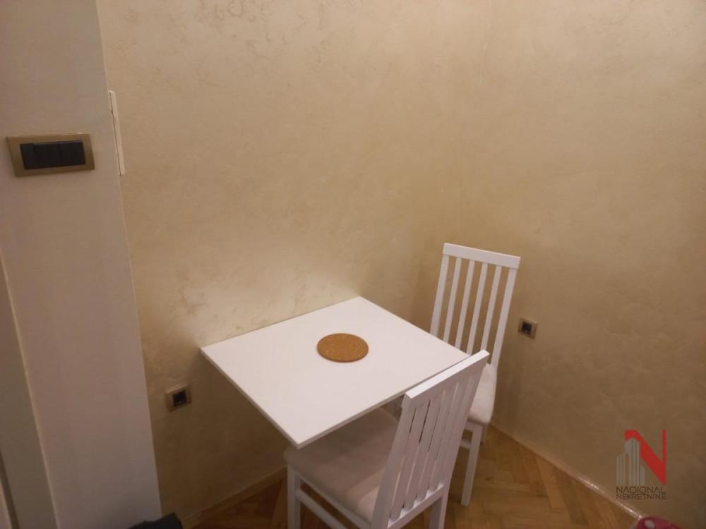 Slika 5 - GUNDULIĆEVA, Jednosoban stan za izdavanje, 21m2, 250€