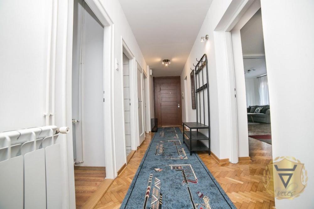 Slika 8 - Dvoiposoban stan za izdavanje, 97m2, 1.300€