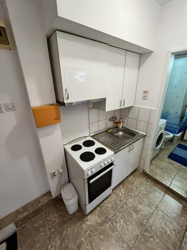 Slika 6 - Dvosoban stan za izdavanje, 300€