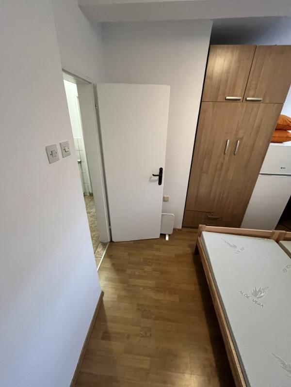 Slika 5 - Dvosoban stan za izdavanje, 300€