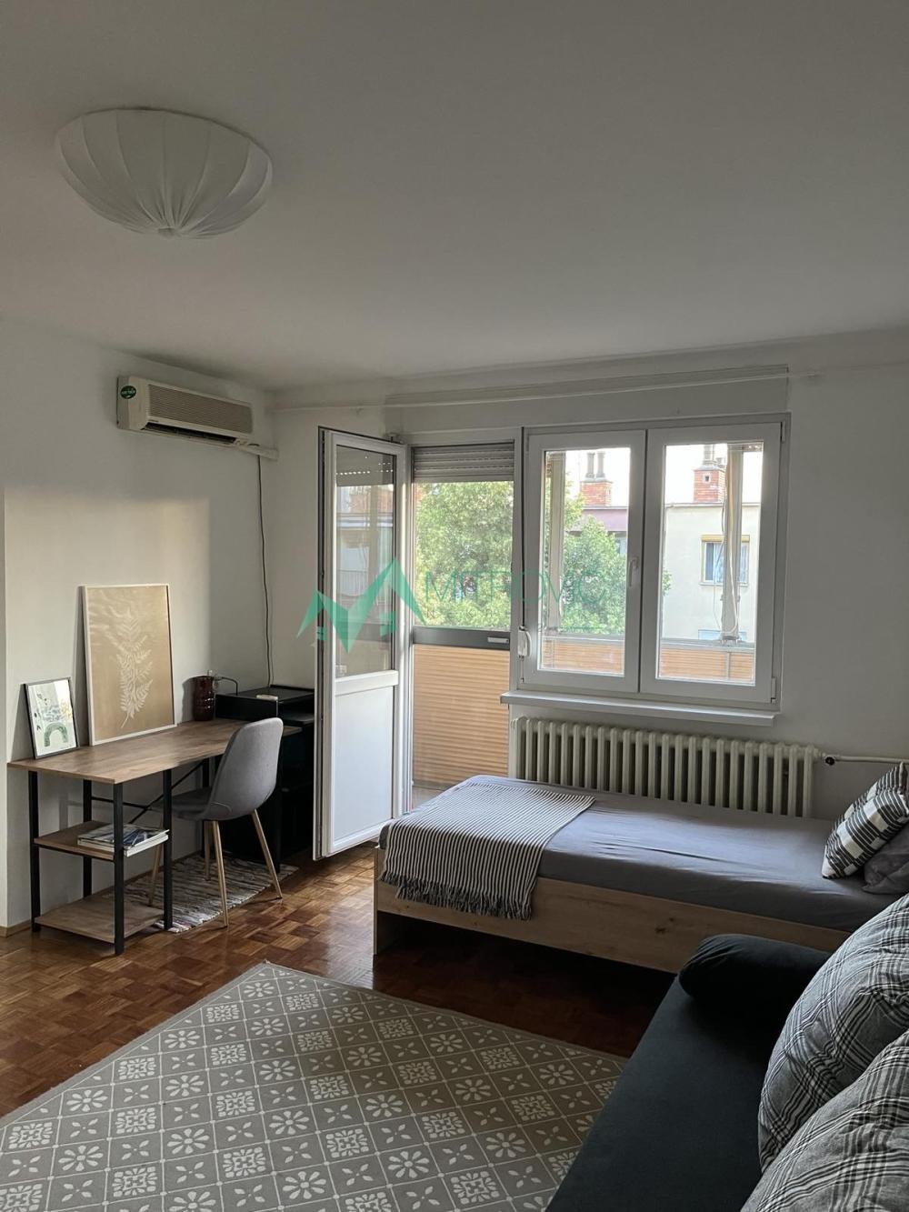 Glavna slika -Jednoiposoban stan za izdavanje, 44m2, 350€