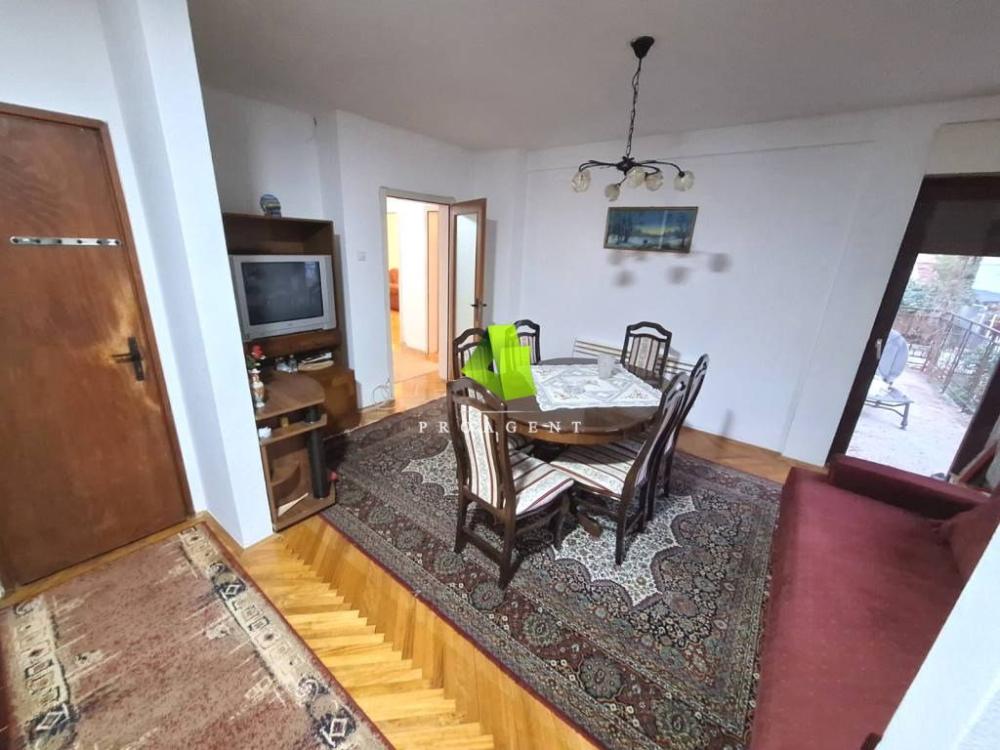 Slika 3 - Četvoroiposoban stan za izdavanje, 120m2, 500€