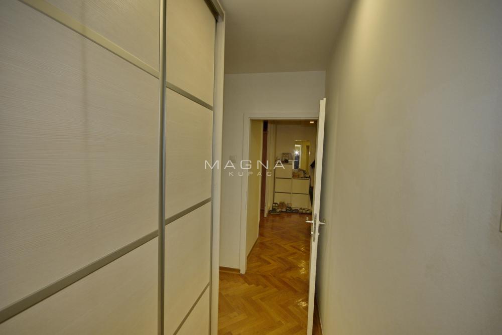 Slika 8 - Pariske komune, Dvosoban stan na prodaju, 60m2, 219.500€