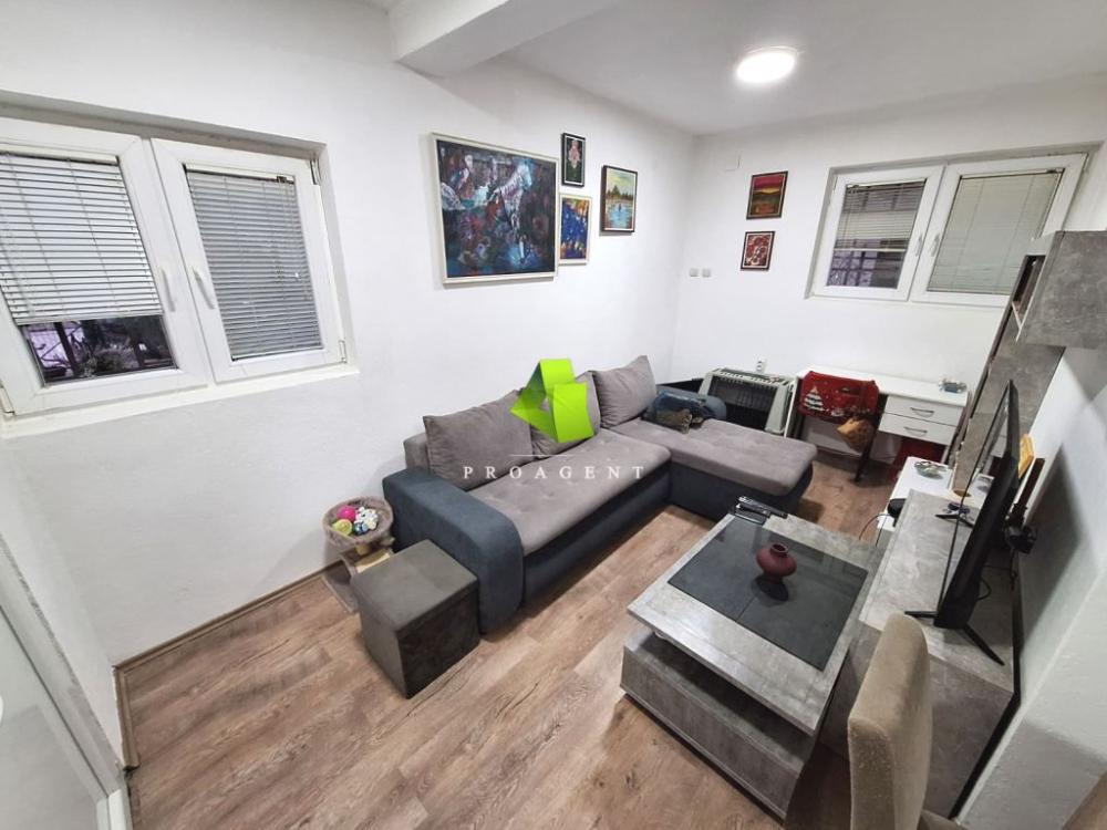 Glavna slika -Jednoiposoban stan za izdavanje, 40m2, 250€