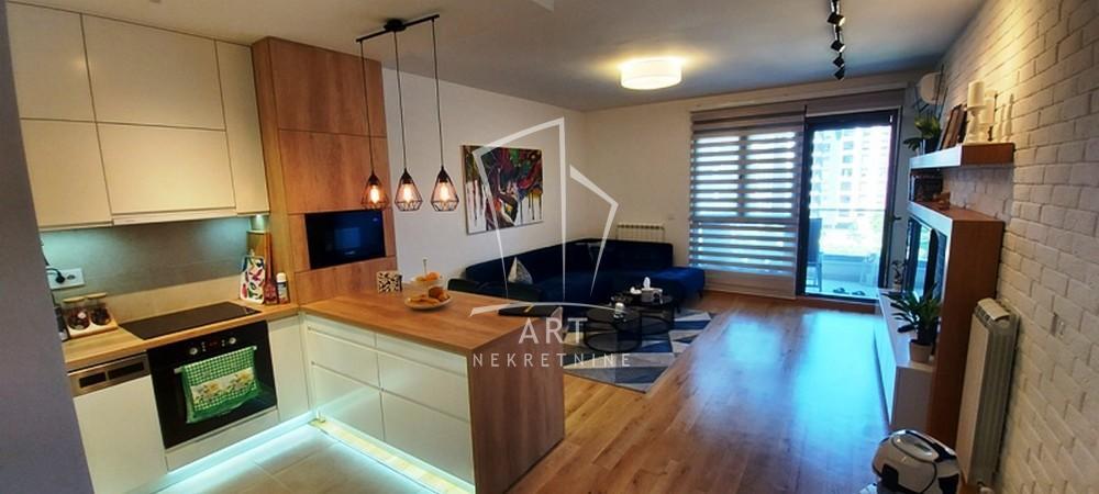 Glavna slika -Otokara Keršovanija, Dvoiposoban stan za izdavanje, 74m2, 950€