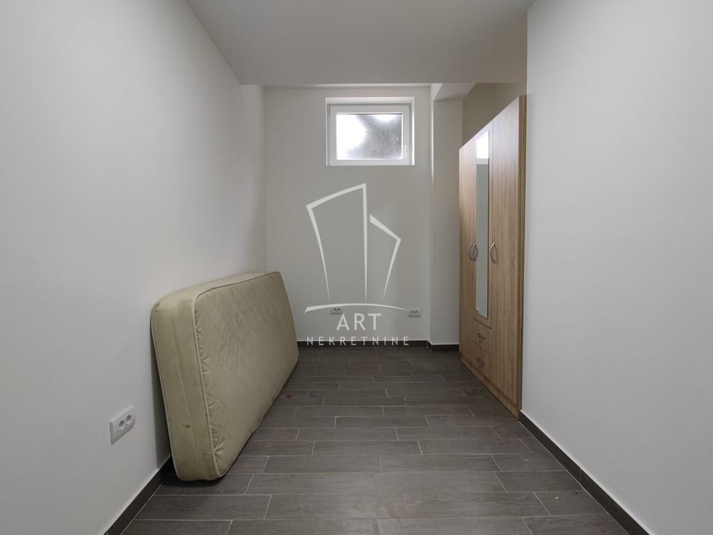 Slika 1 - Marije Crnobori, Dvosoban stan za izdavanje, 45m2, 350€