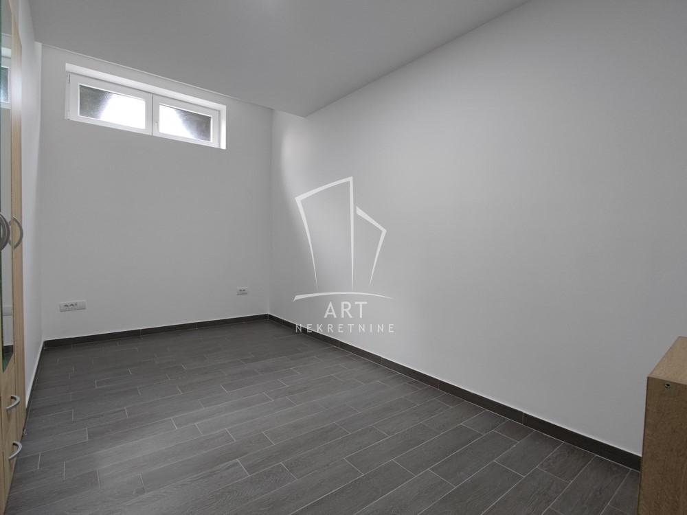 Slika 2 - Marije Crnobori, Dvosoban stan za izdavanje, 45m2, 350€