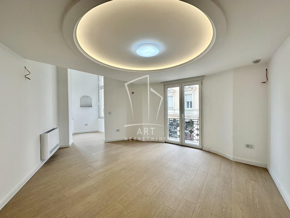 Slika 1 - Karađorđeva,  Lokal za izdavanje, 115m2, 2.200€