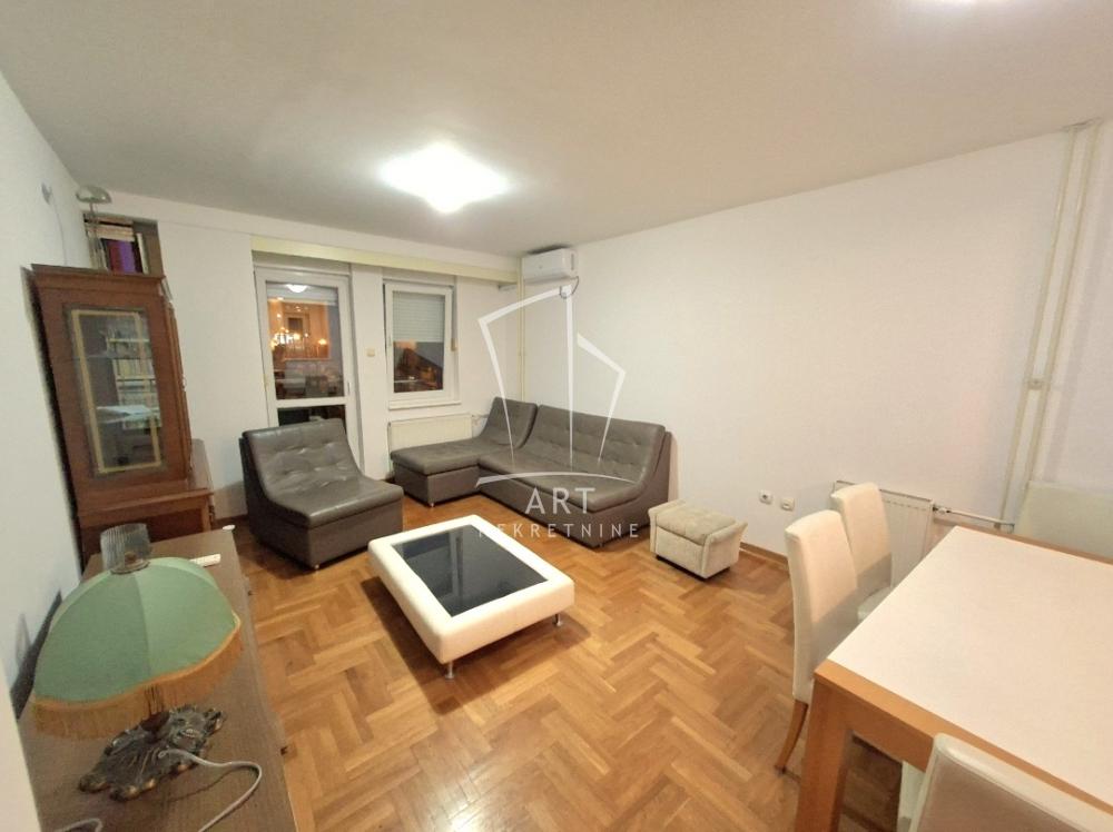 Slika 1 - Đakovačka, Dvosoban stan za izdavanje, 51m2, 600€