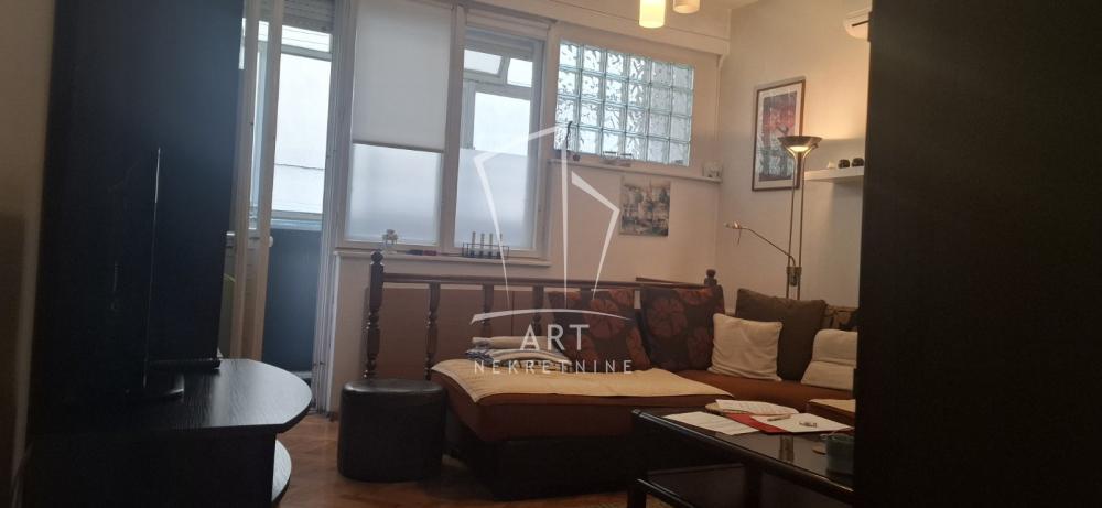 Slika 1 - Varvarinska, Dvosoban stan za izdavanje, 33m2, 450€