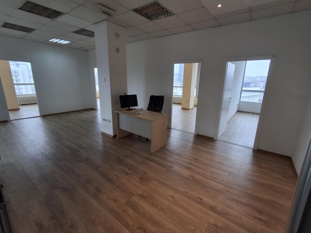 Slika 3 - Nemanjina,  Lokal za izdavanje, 164m2, 1.900€