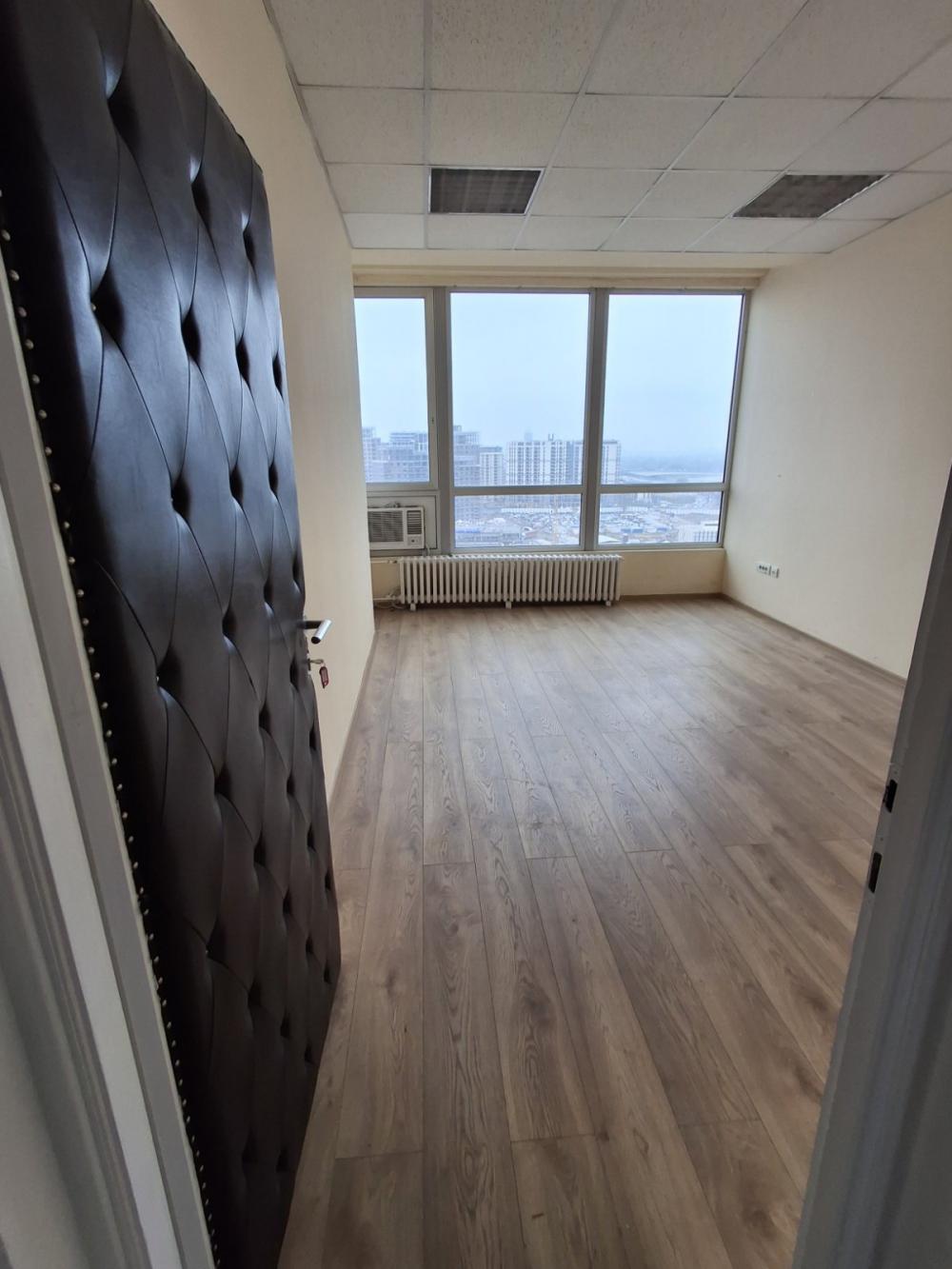 Slika 6 - Nemanjina,  Lokal za izdavanje, 164m2, 1.900€