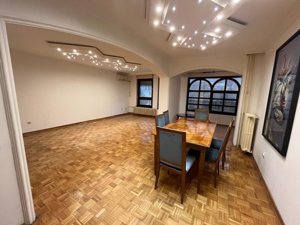 Slika 2 - Golsvordijeva, Četvorosoban stan za izdavanje, 115m2, 1.300€