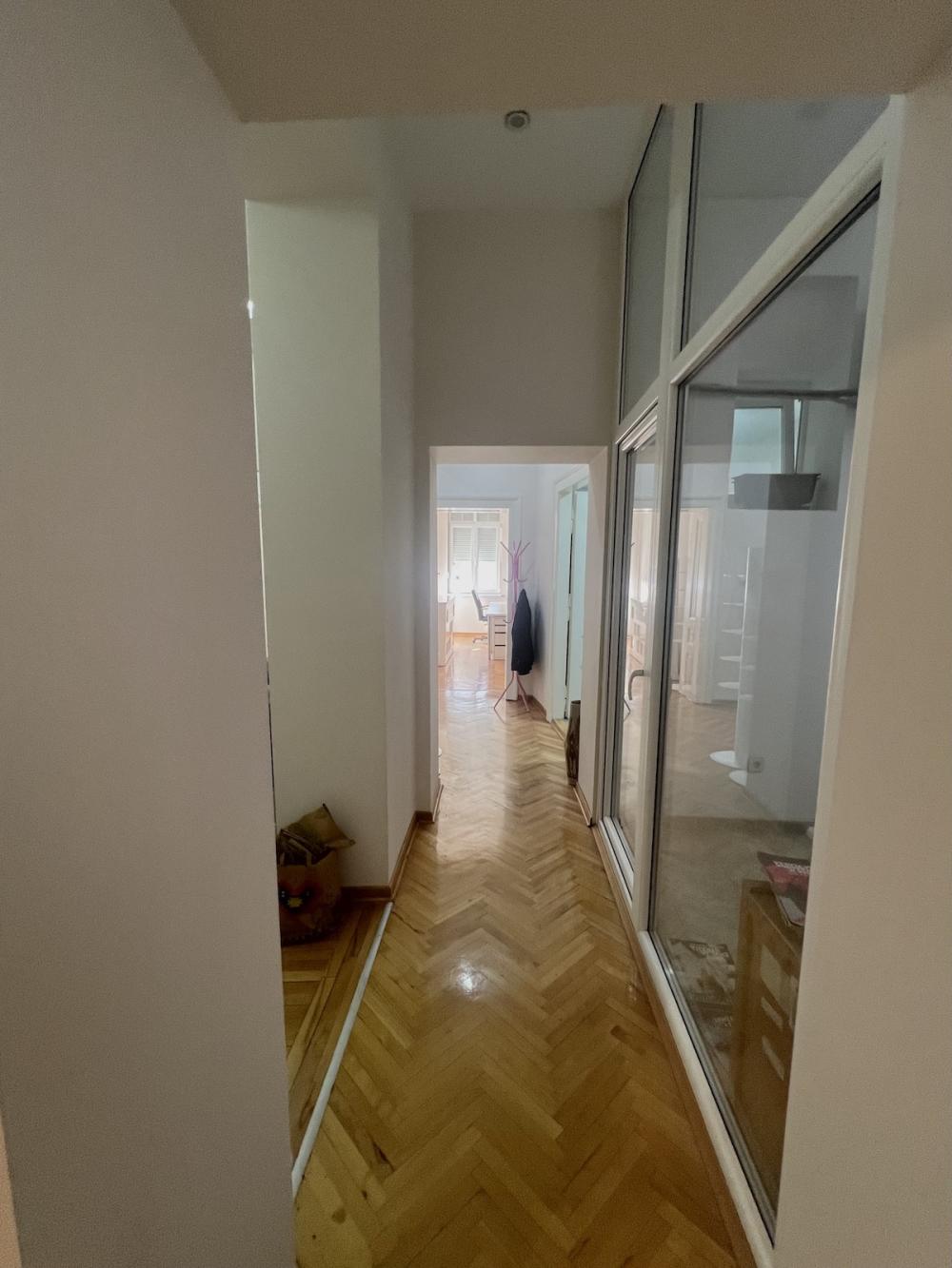 Slika 4 - Bulevar Despota Stefana, Dvoiposoban stan za izdavanje, 75m2, 800€