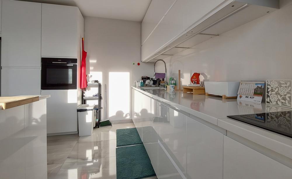 Slika 4 - Marsala Tita, Šestosoban stan za izdavanje, 277m2, 3.000€