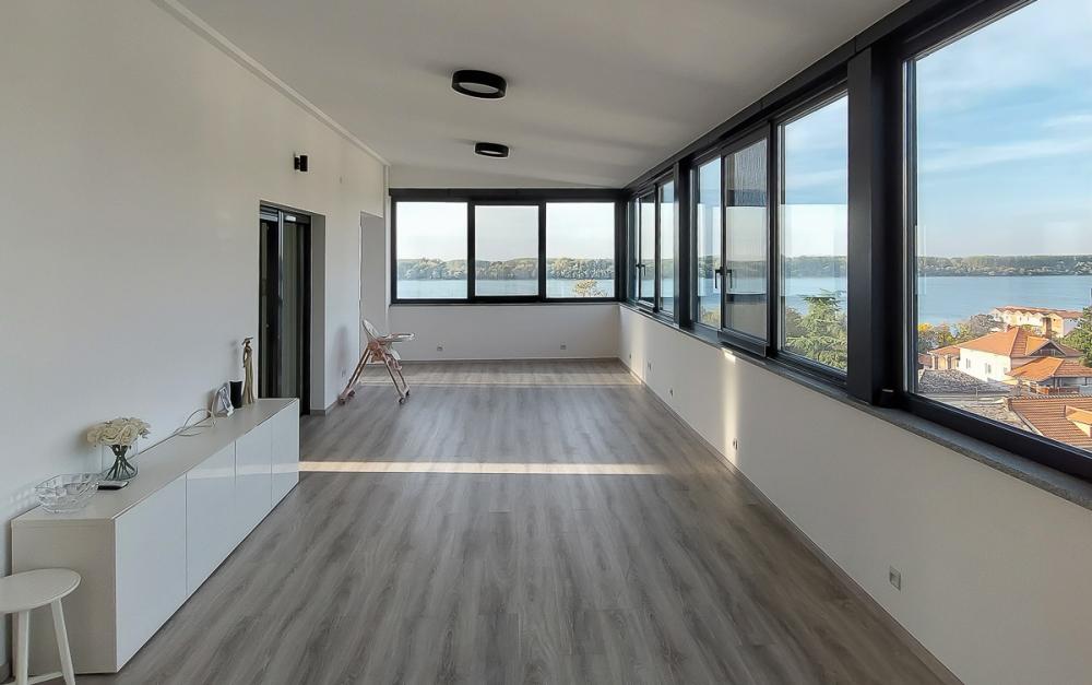 Slika 8 - Marsala Tita, Šestosoban stan za izdavanje, 277m2, 3.000€