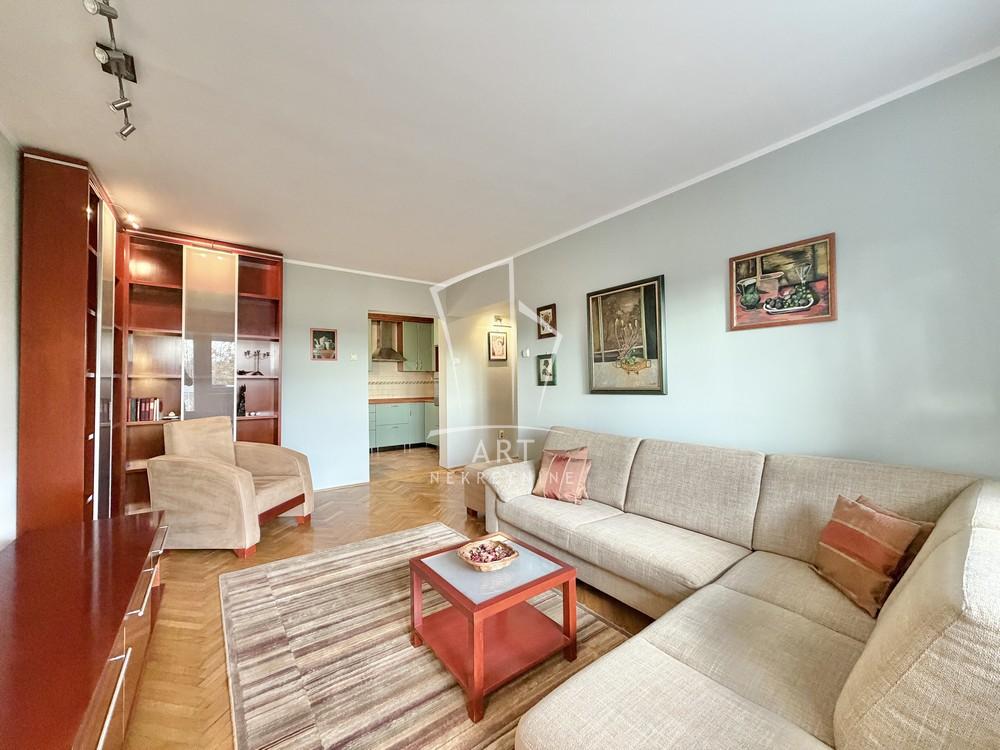 Slika 1 - Strumička, Dvoiposoban stan za izdavanje, 63m2, 750€