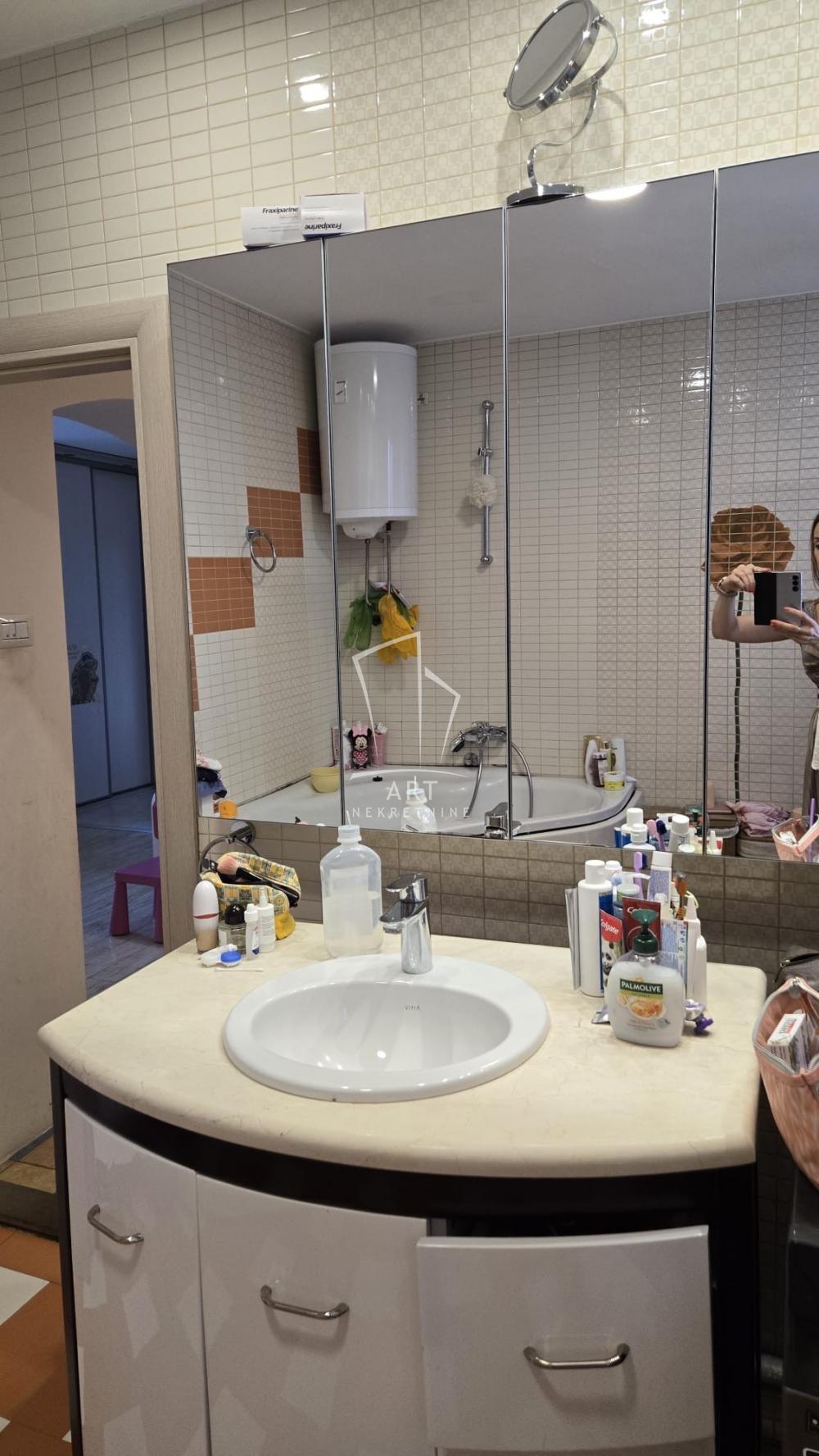 Slika 4 - Makenzijeva, Troiposoban stan za izdavanje, 51m2, 1.000€