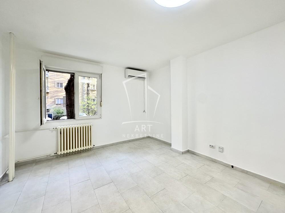 Slika 1 - Bulevar Zorana Đinđića, Jednoiposoban stan na prodaju, 38m2, 155.000€