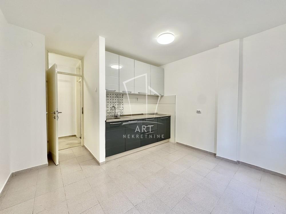 Slika 3 - Bulevar Zorana Đinđića, Jednoiposoban stan na prodaju, 38m2, 155.000€