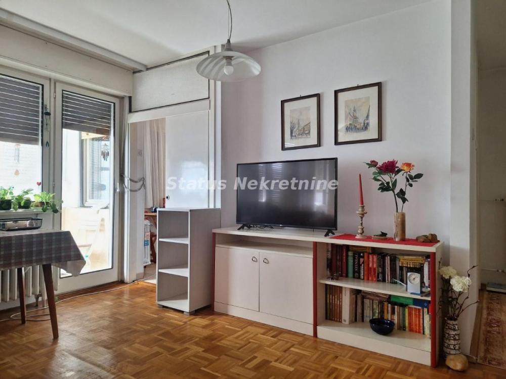 Slika 2 - Jednosoban stan za izdavanje, 49m2, 400€