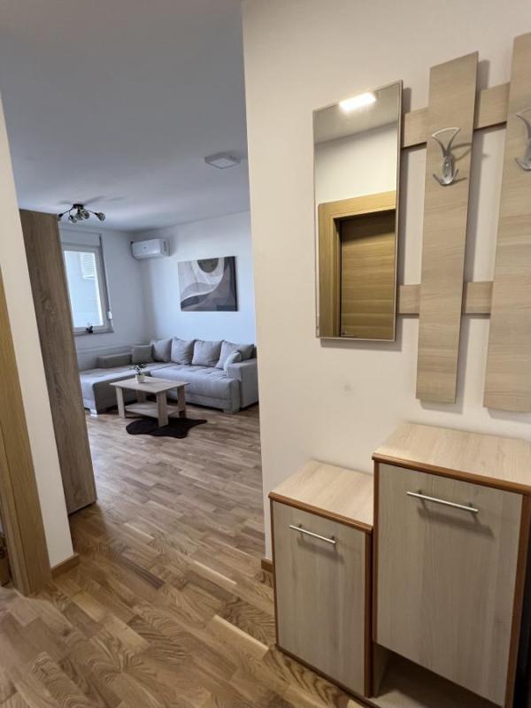 Slika 1 - Dvosoban stan za izdavanje, 40m2, 400€