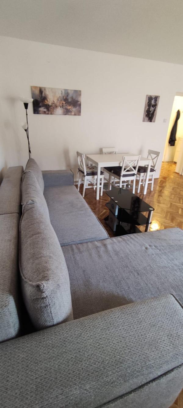 Slika 2 - Strahinjića Bana, Dvosoban stan za izdavanje, 51m2, 800€