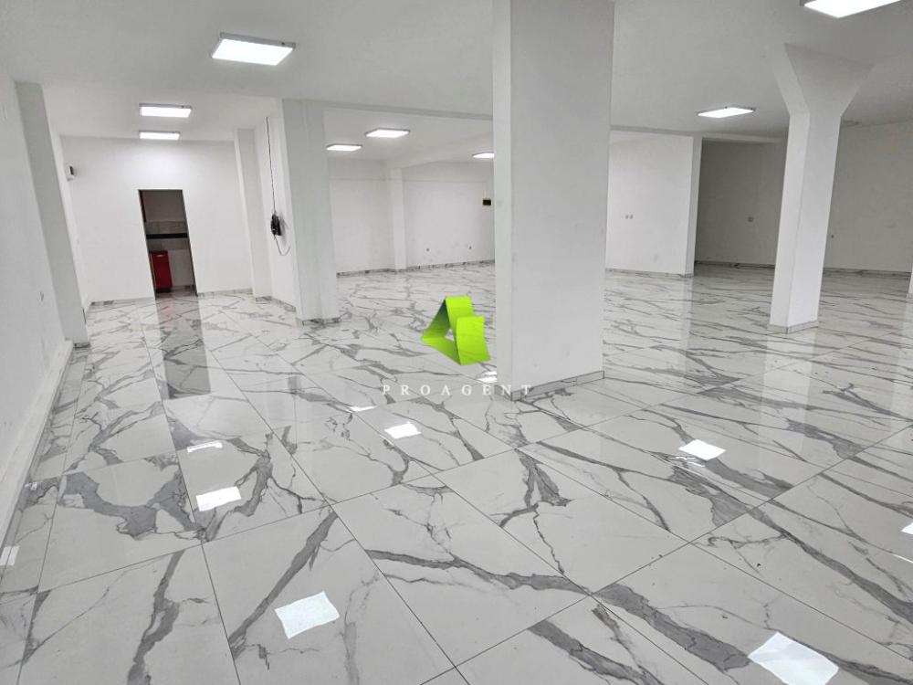 Slika 2 -  Lokal za izdavanje, 213m2, 1.000€